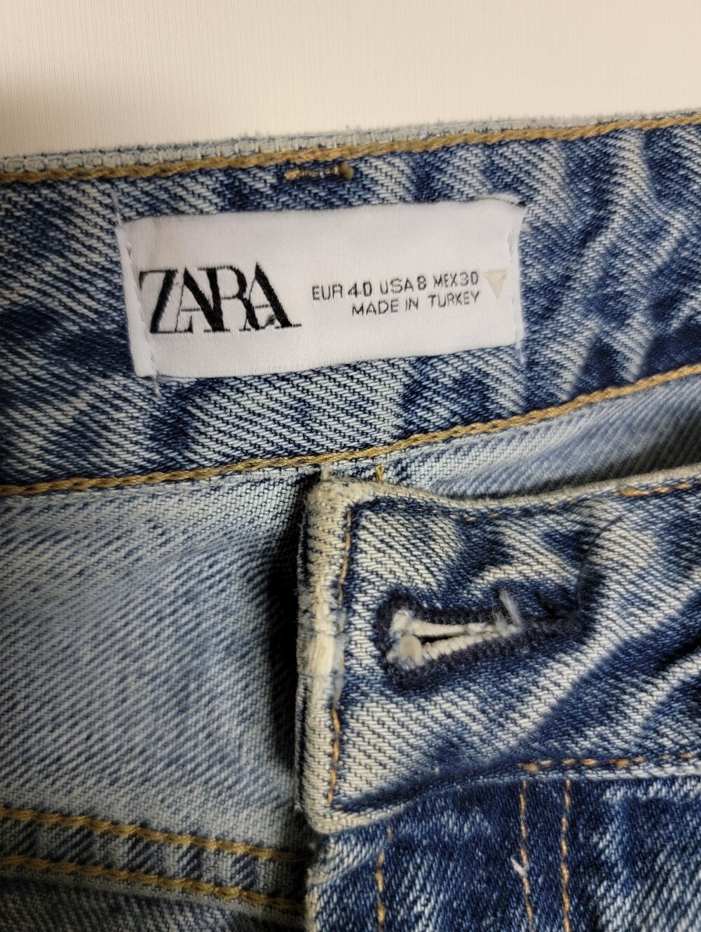 Zara Distressed High Rise Straight Leg Jeans Light Wash Raw Hem - Picture 8 of 12